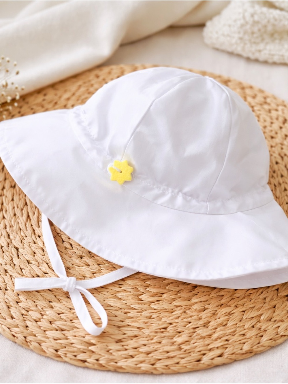 Green Sprouts Baby White Sun Hat 9–18M Wide Brim Tie Strap